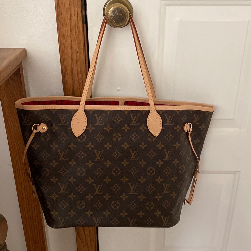 Louis Vuitton Neverfull MM Monogram Print
